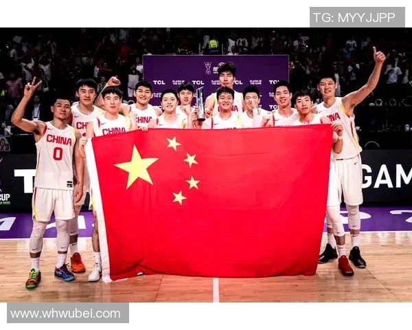 CBA青岛与浙江对决引发争议视频热议球迷观点各异分析比赛关键时刻